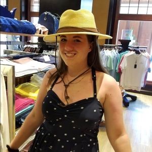 Meet your Posher, Kenzie